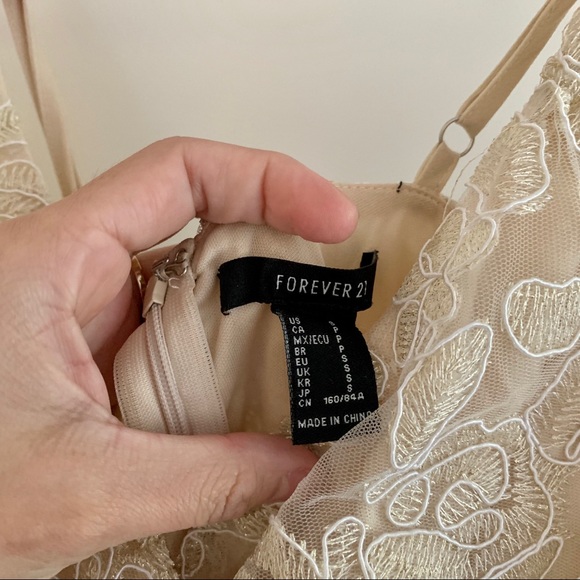 All over lace mini dress SOLD - Picture 3 of 4